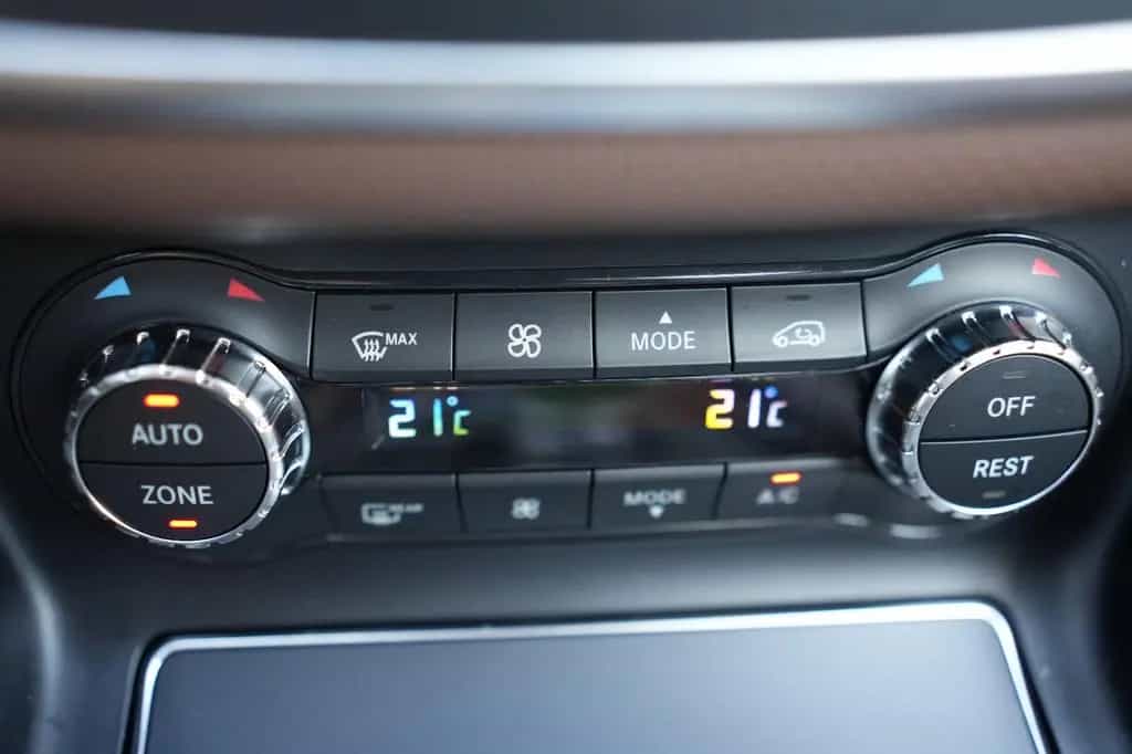 Mercedes-Benz A 45 AMG 4Matic *Pano*Performance -Sitze-AGA-DPP 05/2017-photo-32