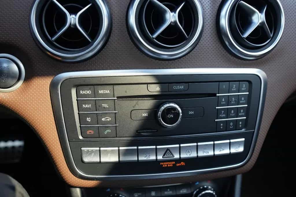 Mercedes-Benz A 45 AMG 4Matic *Pano*Performance -Sitze-AGA-DPP 05/2017-photo-33