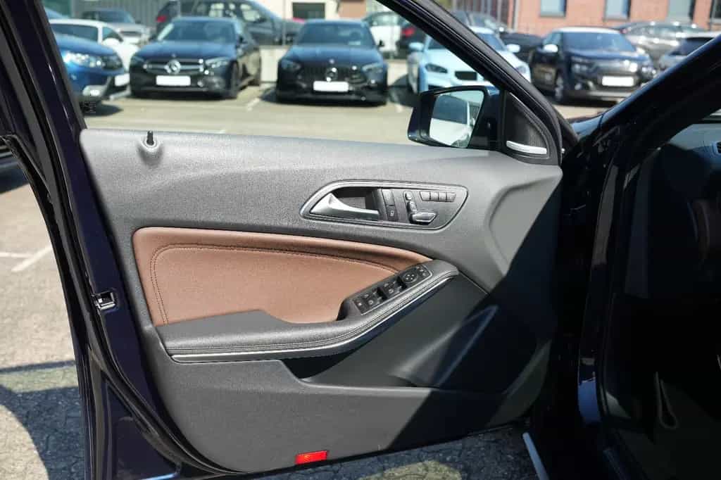 Mercedes-Benz A 45 AMG 4Matic *Pano*Performance -Sitze-AGA-DPP 05/2017-photo-8