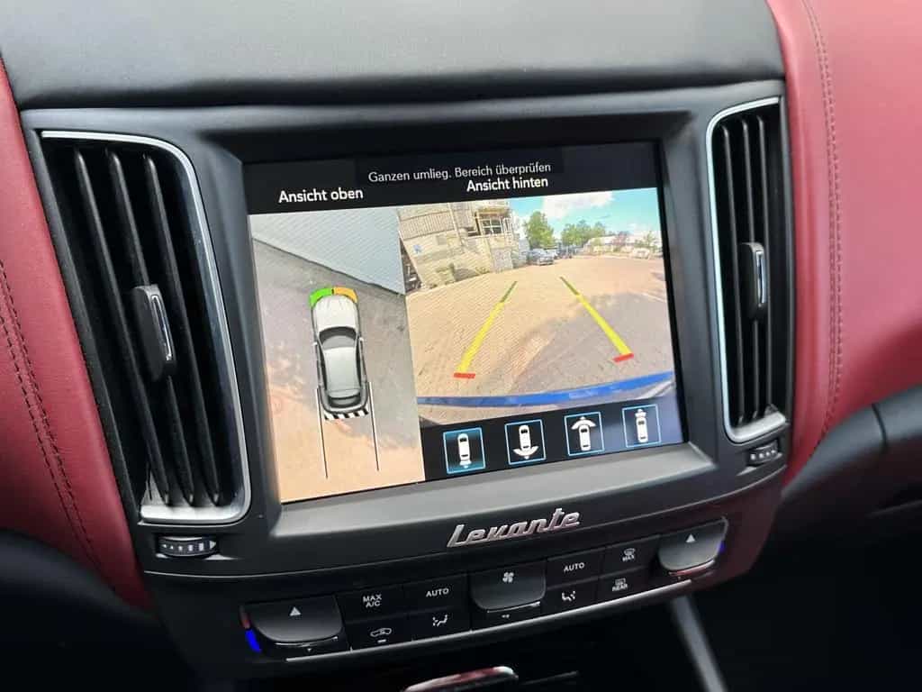 Maserati Levante 3.0 Granlusso V6 AWD Diesel /ACC /LUFTF. 03/2019-photo-13