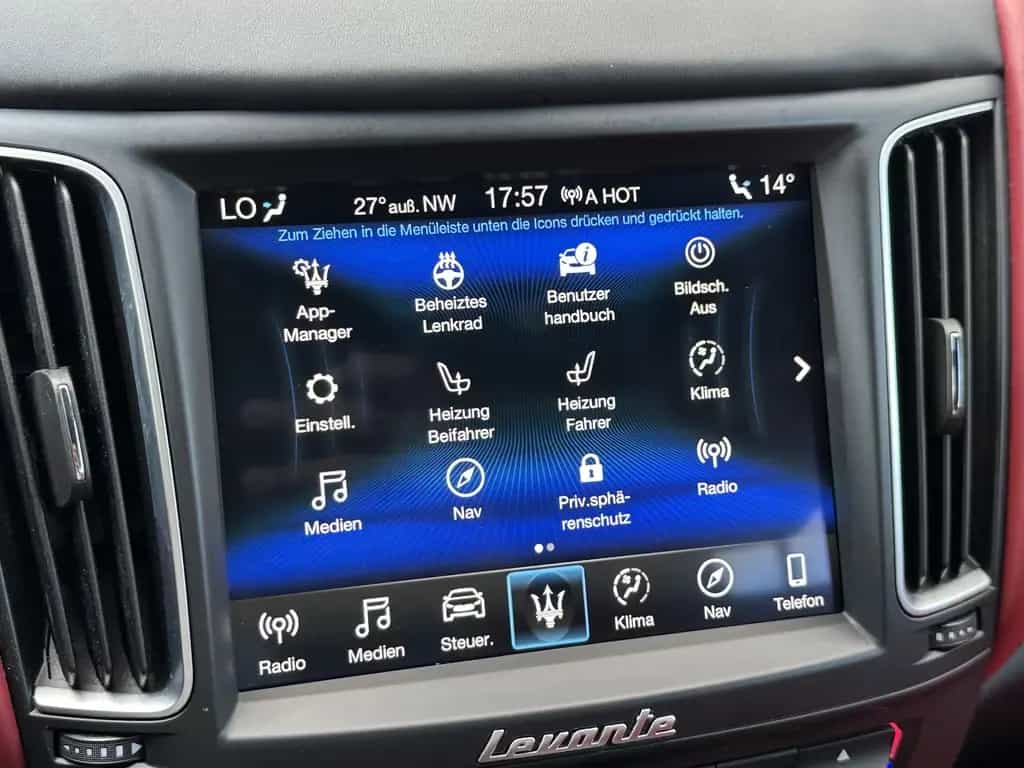 Maserati Levante 3.0 Granlusso V6 AWD Diesel /ACC /LUFTF. 03/2019-photo-14