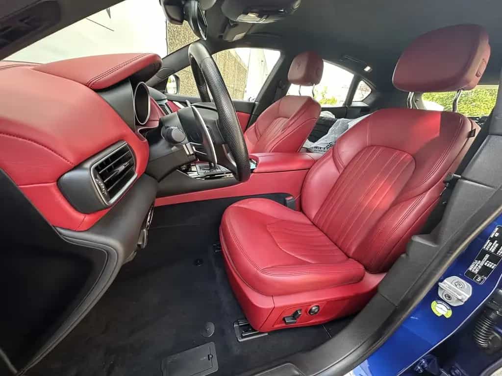 Maserati Levante 3.0 Granlusso V6 AWD Diesel /ACC /LUFTF. 03/2019-photo-3