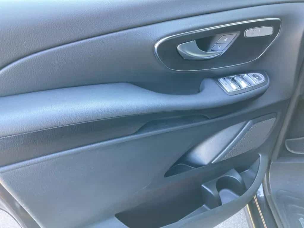 Mercedes-Benz V-Class 220 d EDITION AMG Night-Paket/Standheizung/LED 04/2024-photo-5