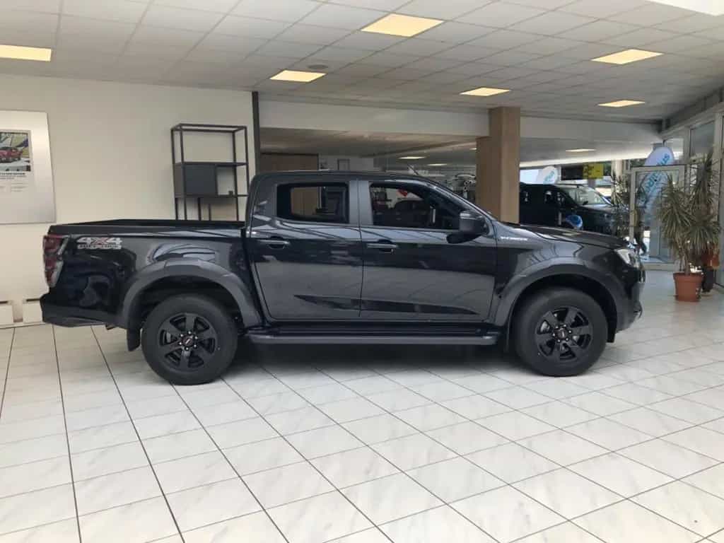 Isuzu D-Max null-photo-1