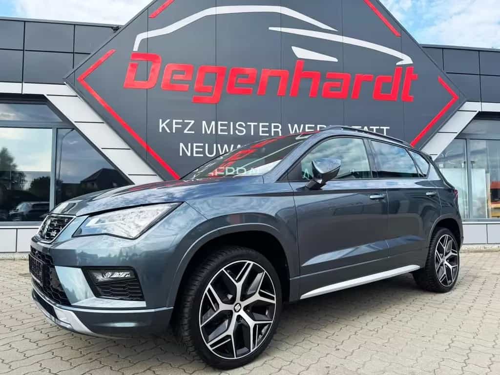 Seat Ateca FR 2,0 TDI DSG 19" LED Navi el. Heck 360° 08/2020-photo-0