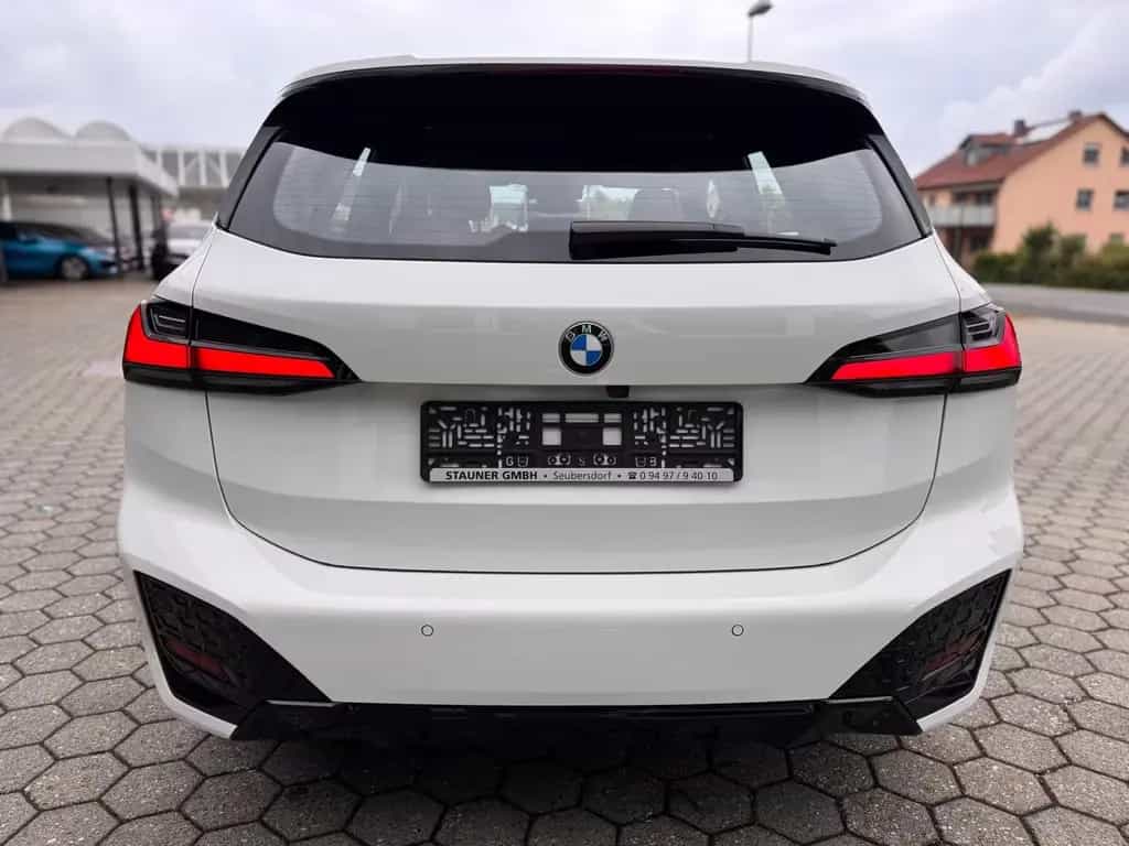 BMW 218 Active Tourer 218i Active Tourer M-Sport AHK KAMERA LED 01/2024-photo-10