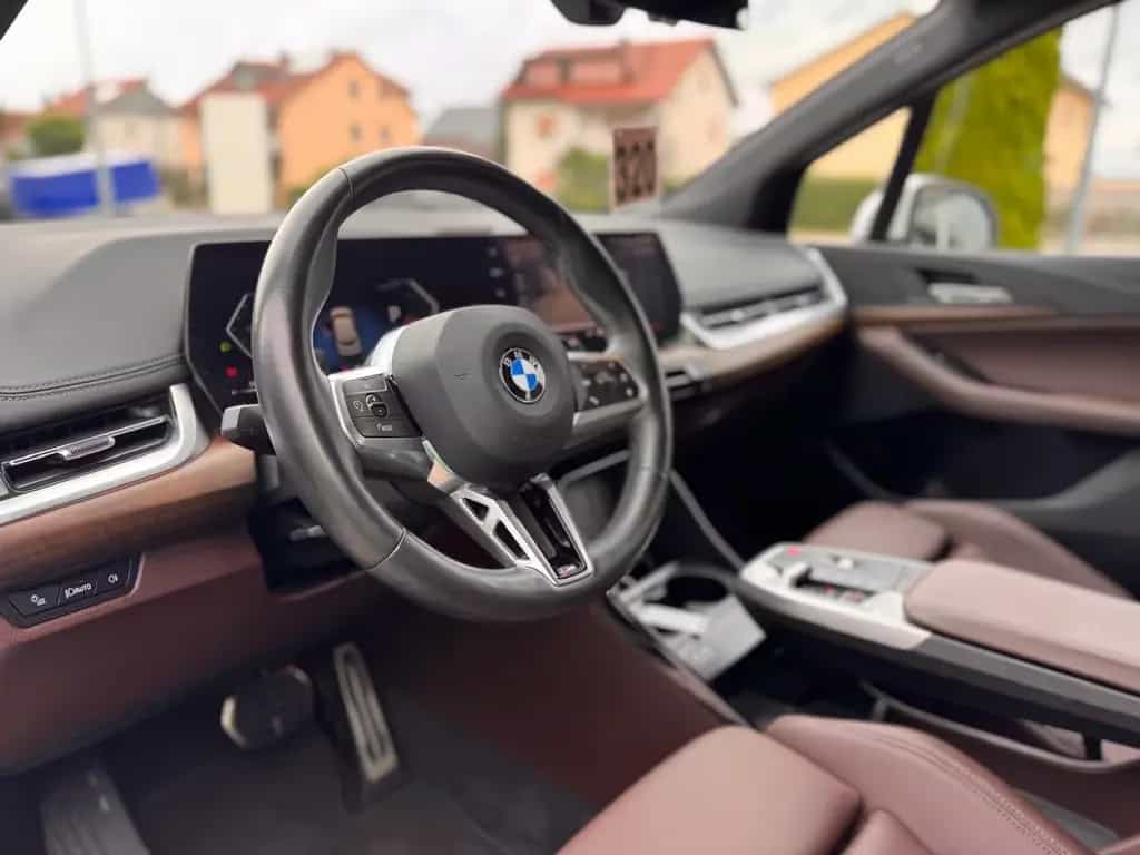 BMW 218 Active Tourer 218i Active Tourer M-Sport AHK KAMERA LED 01/2024-photo-11