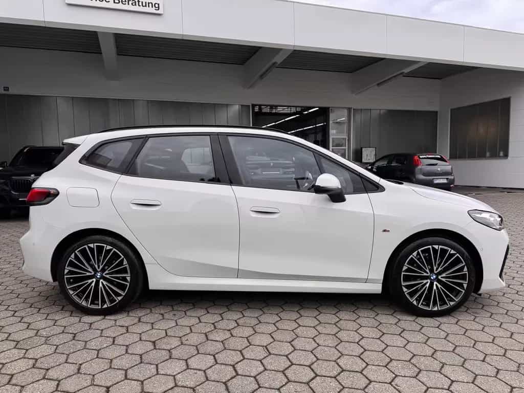 BMW 218 Active Tourer 218i Active Tourer M-Sport AHK KAMERA LED 01/2024-photo-5