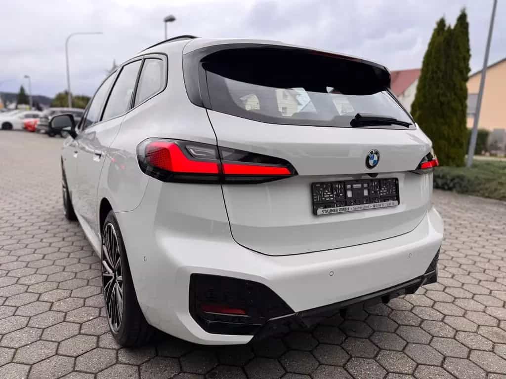 BMW 218 Active Tourer 218i Active Tourer M-Sport AHK KAMERA LED 01/2024-photo-8