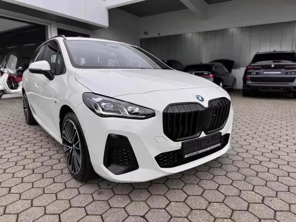 BMW 218 Active Tourer 218i Active Tourer M-Sport AHK KAMERA LED 01/2024-photo-9