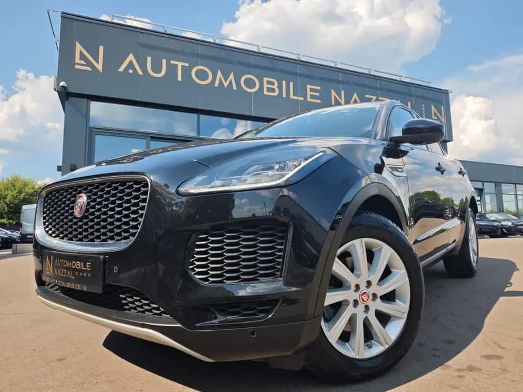 Jaguar E-Pace 03/2019-photo-10