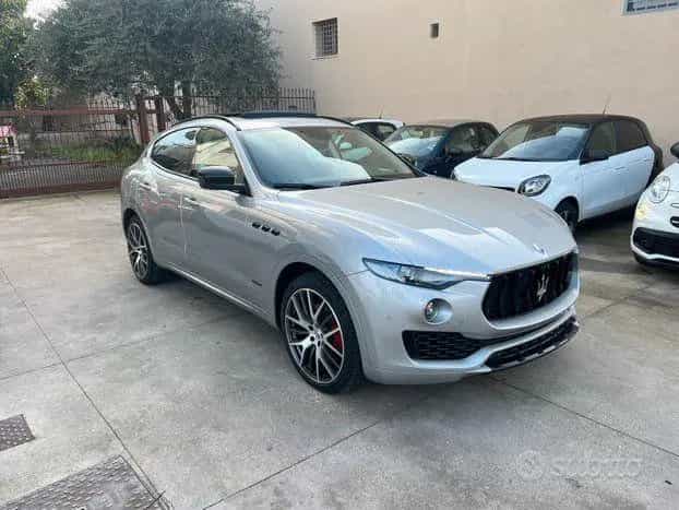 Maserati Levante MASERATI LEVANTE GRANSPORT 275 10/2017-photo-3