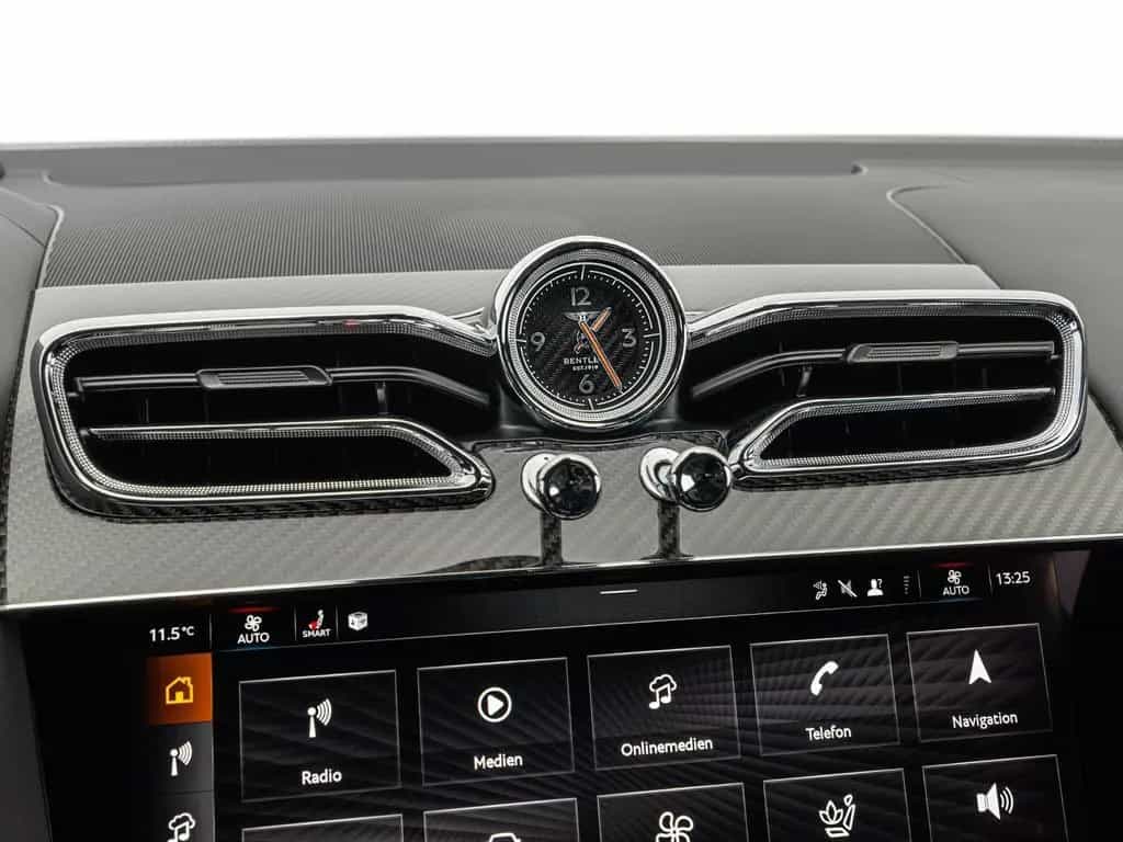 Bentley Bentayga S V8 - Satin Paint - B&O Sound 03/2025-photo-18