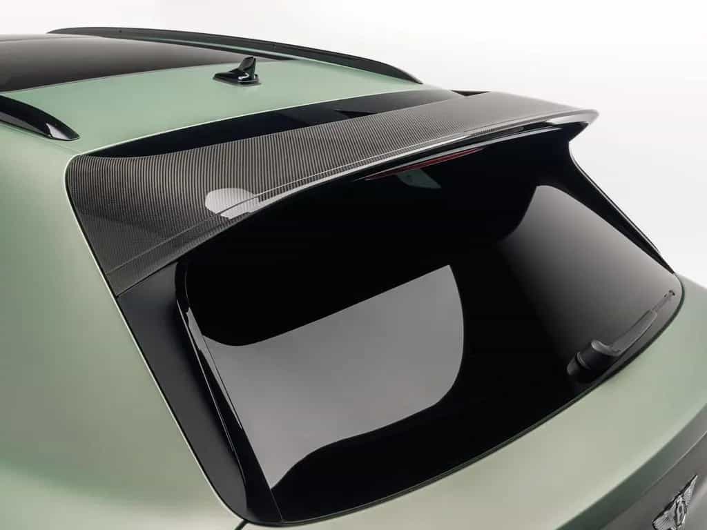 Bentley Bentayga S V8 - Satin Paint - B&O Sound 03/2025-photo-32