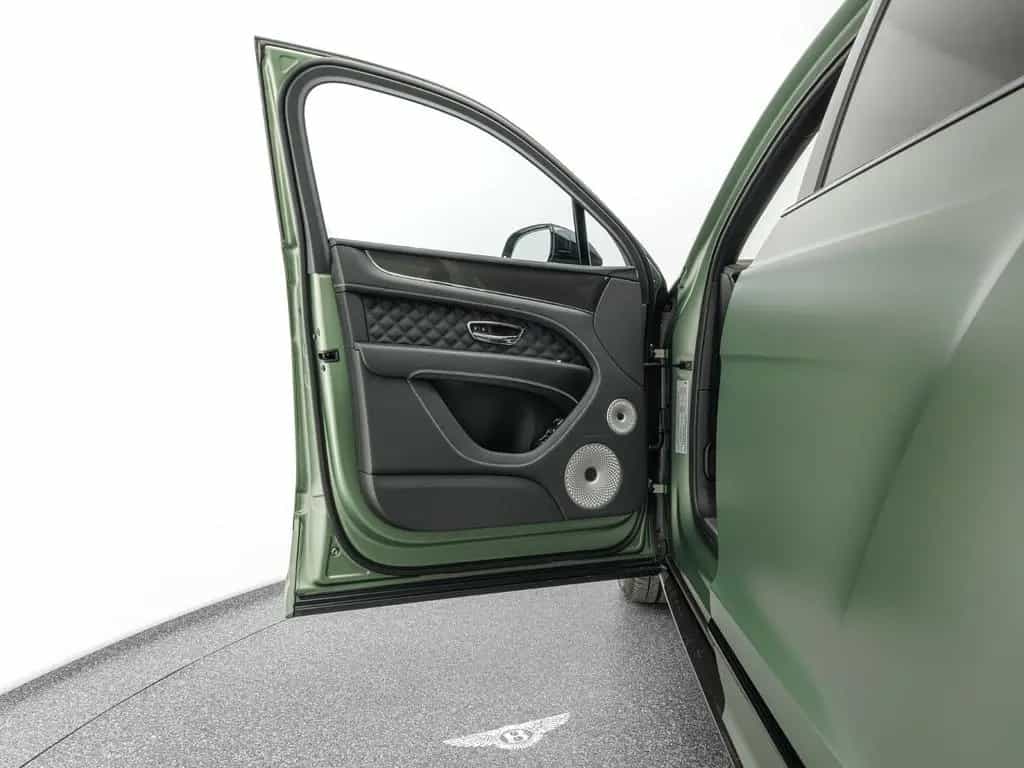 Bentley Bentayga S V8 - Satin Paint - B&O Sound 03/2025-photo-7