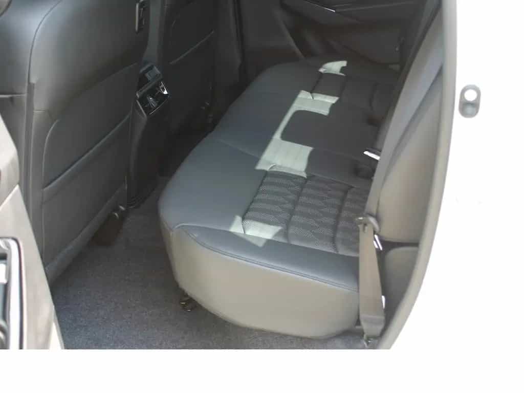 Isuzu D-Max Double Cab 4x4 V-CROSS Automatik|Diff null-photo-8