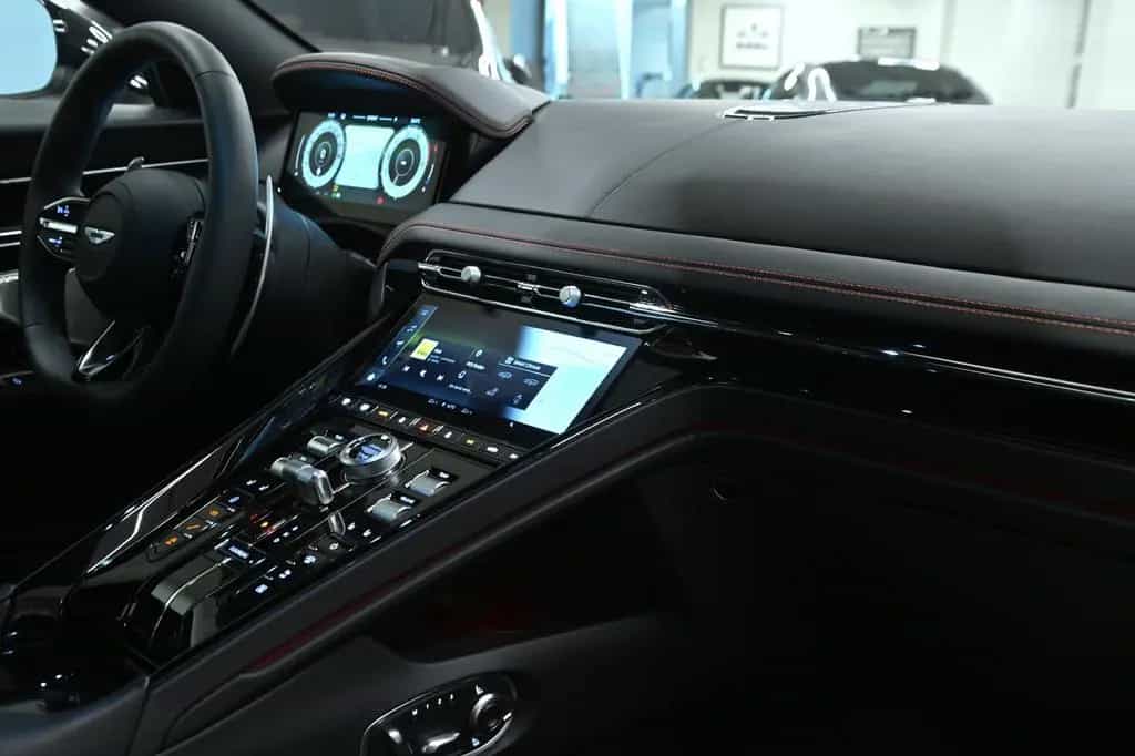 Aston Martin DB12 DB-12 Coupe 09/2025-photo-7