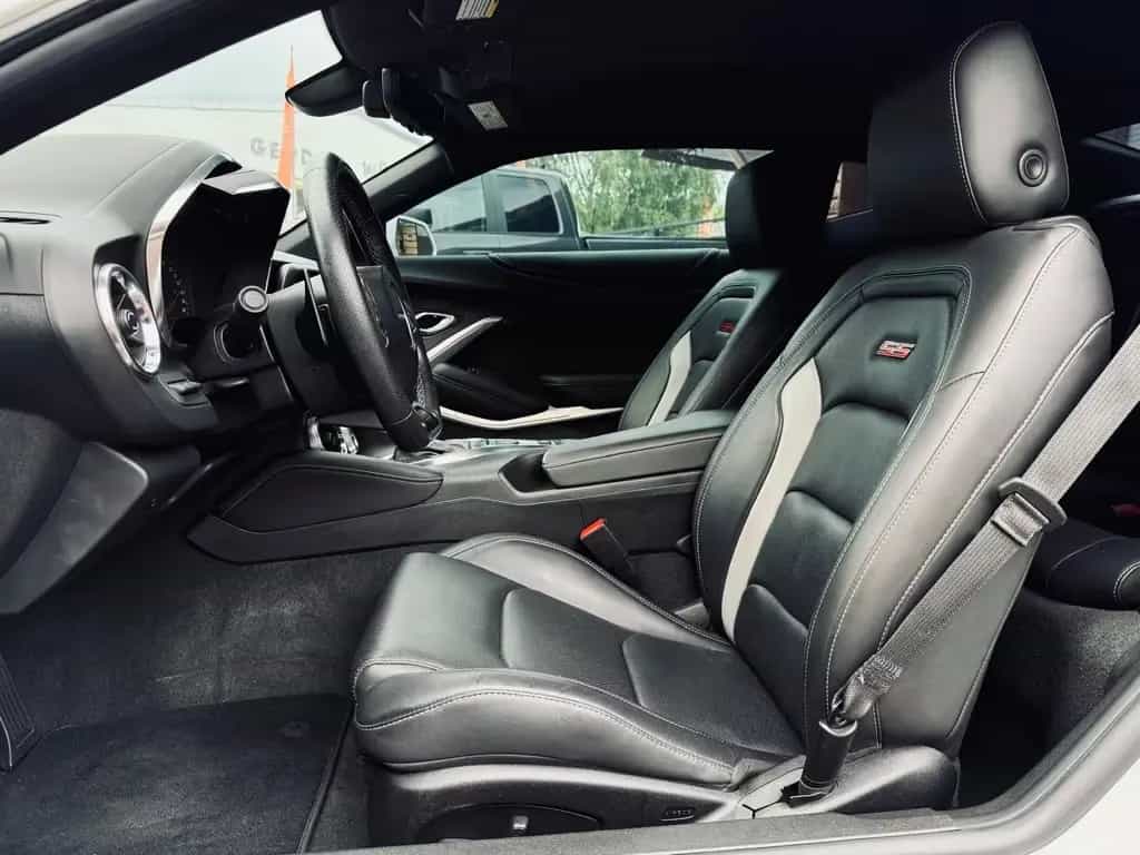 Chevrolet Camaro 2SS V8 6.2L"BREMBO"HEAD UP"XENON"LEDER"NAVI"VOLL 06/2020-photo-39