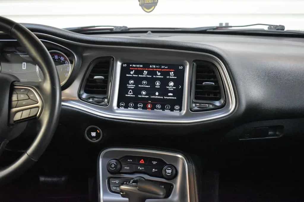 Dodge Challenger SXT 3.6 V6 CARPLAY*LED*SITZBELÜFTUNG 08/2019-photo-24