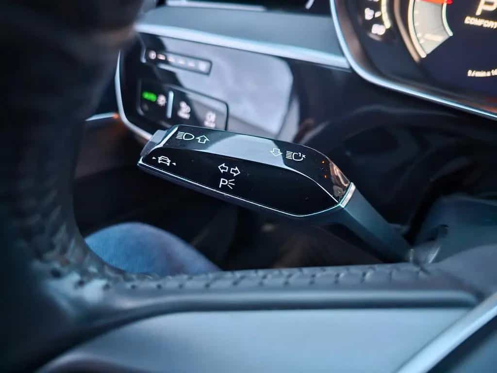 Audi A8 50 TDI quattro PANO/HUD/360°/MATRIX/SOFT/BANG 11/2018-photo-23
