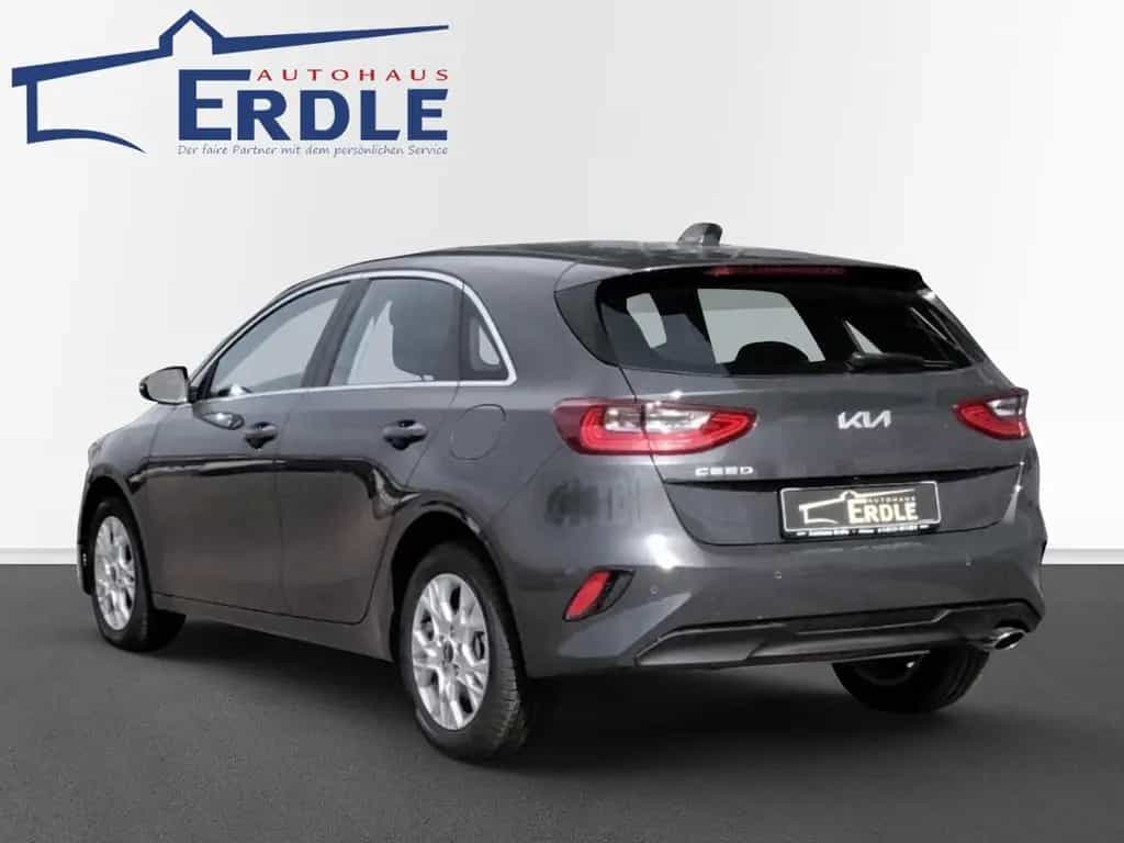 Kia Ceed Ultimate Edition 1.0T 48V DCT 100 EU6e 03/2026-photo-1