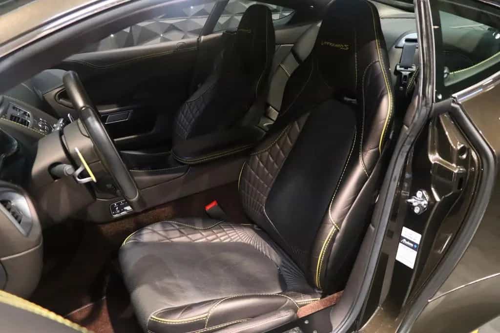 Aston Martin Vanquish S - Carbon - B&O - One77 - 2+2 -Carplay 03/2017-photo-5