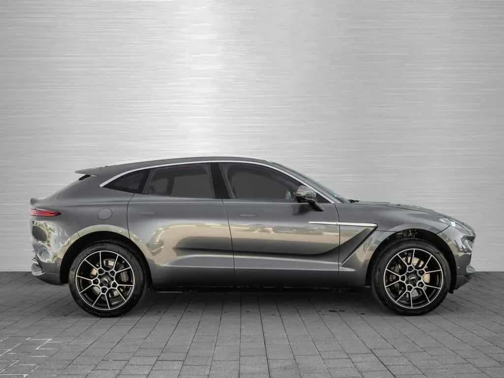 Aston Martin DBX V8 4x4 08/2024-photo-16