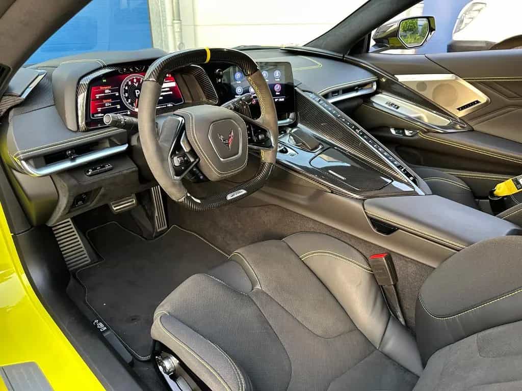 Corvette Z06 C8 Z06 Coupe 3LZ  Z07 Performance Package Carbon 12/2022-photo-11