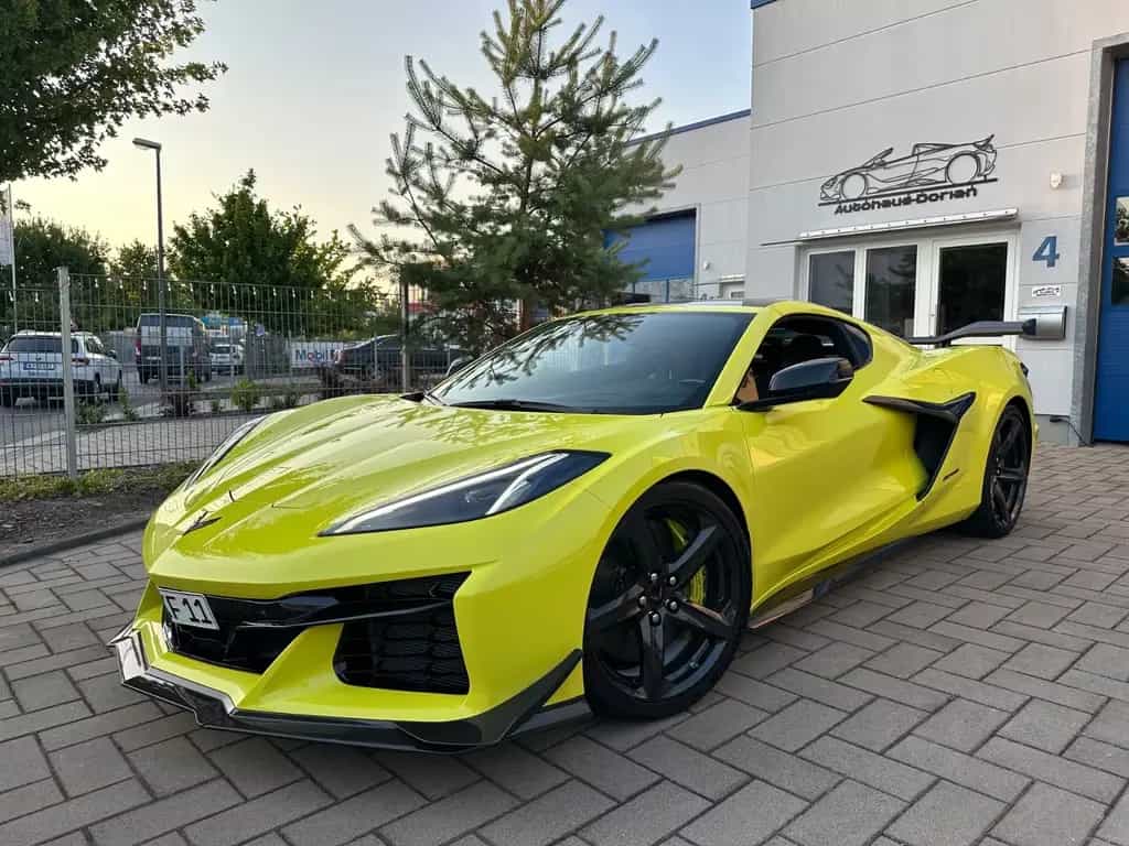 Corvette Z06 C8 Z06 Coupe 3LZ  Z07 Performance Package Carbon 12/2022-photo-2
