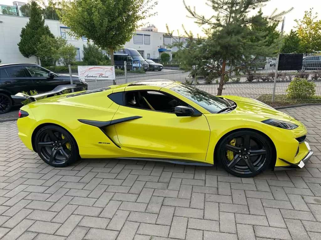 Corvette Z06 C8 Z06 Coupe 3LZ  Z07 Performance Package Carbon 12/2022-photo-7