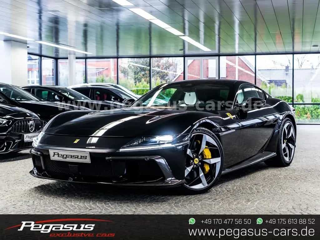 Ferrari 12 Cilindri CARBON*KAMERA*LIFT*PANORAMA* 01/2026-photo-0