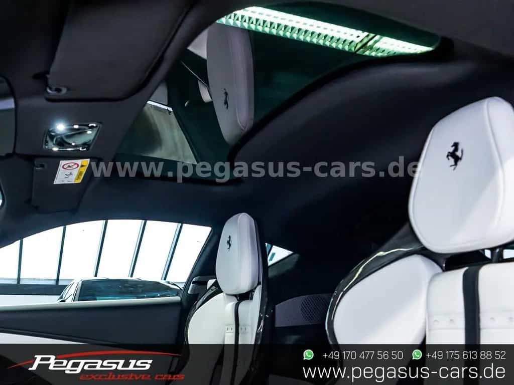 Ferrari 12 Cilindri CARBON*KAMERA*LIFT*PANORAMA* 01/2026-photo-20