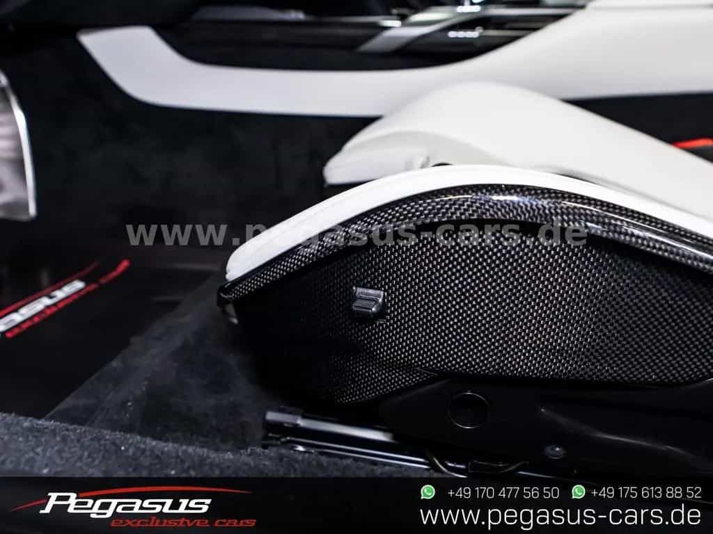 Ferrari 12 Cilindri CARBON*KAMERA*LIFT*PANORAMA* 01/2026-photo-21