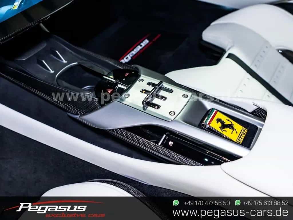 Ferrari 12 Cilindri CARBON*KAMERA*LIFT*PANORAMA* 01/2026-photo-22