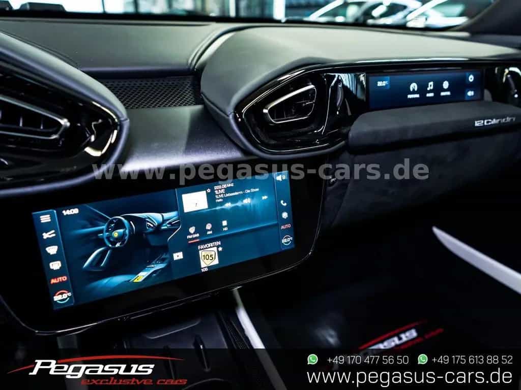 Ferrari 12 Cilindri CARBON*KAMERA*LIFT*PANORAMA* 01/2026-photo-35