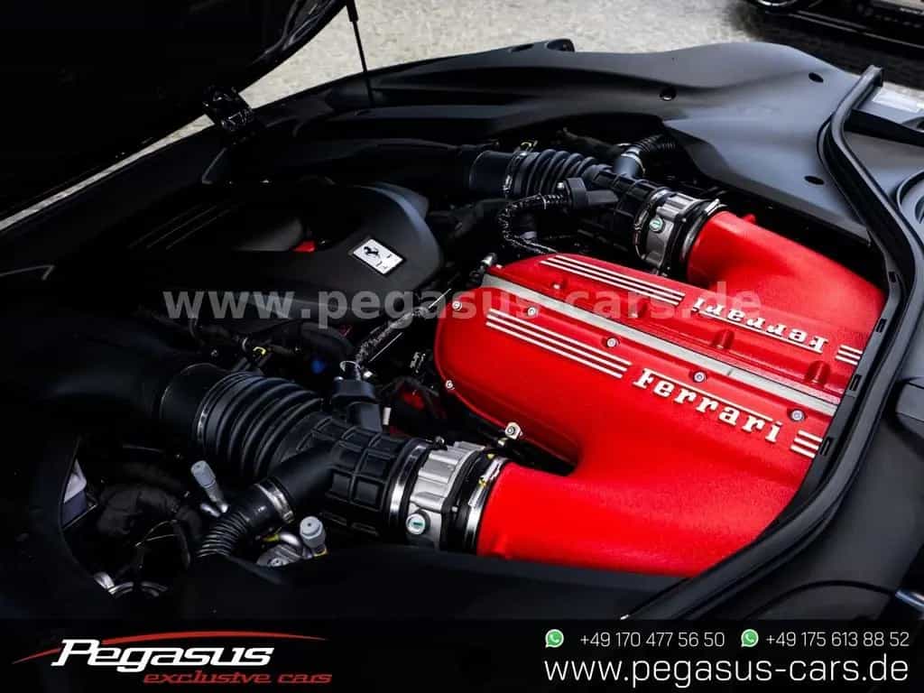 Ferrari 12 Cilindri CARBON*KAMERA*LIFT*PANORAMA* 01/2026-photo-39