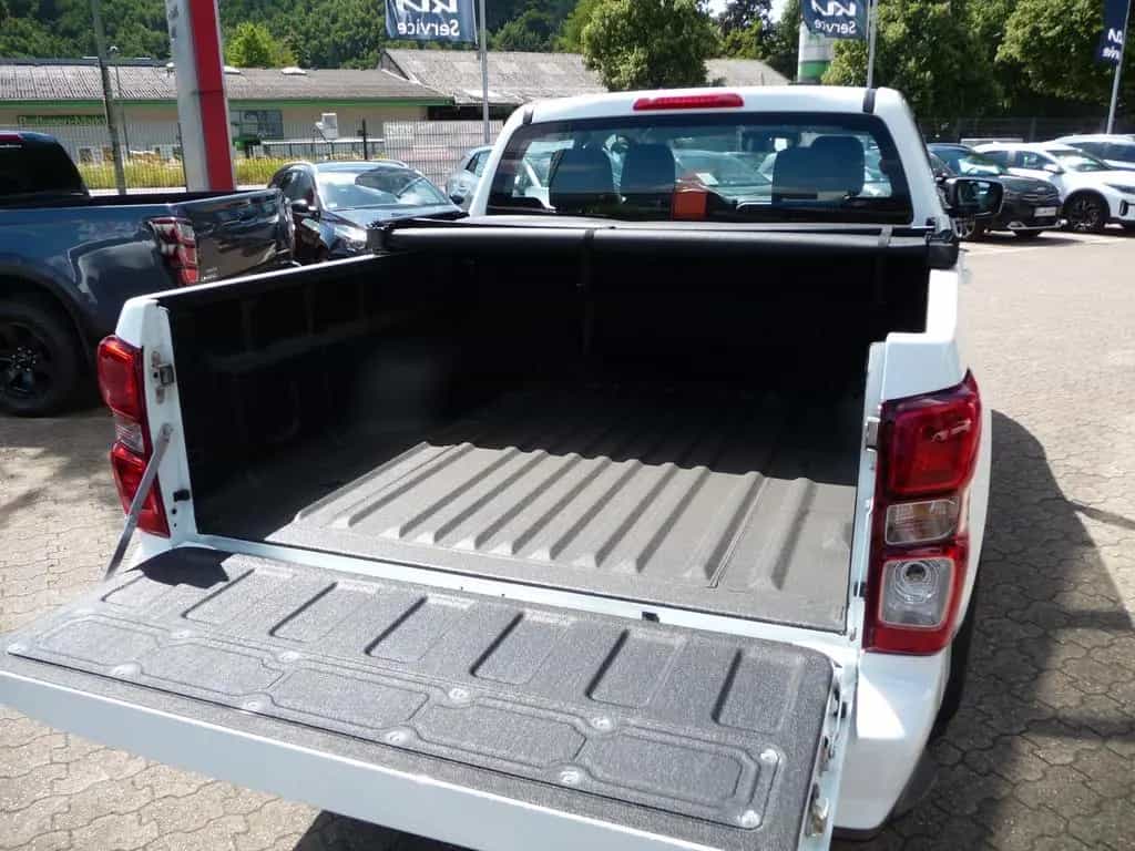 Isuzu D-Max Double Cab 4WD AT LS sofort lieferbar null-photo-11