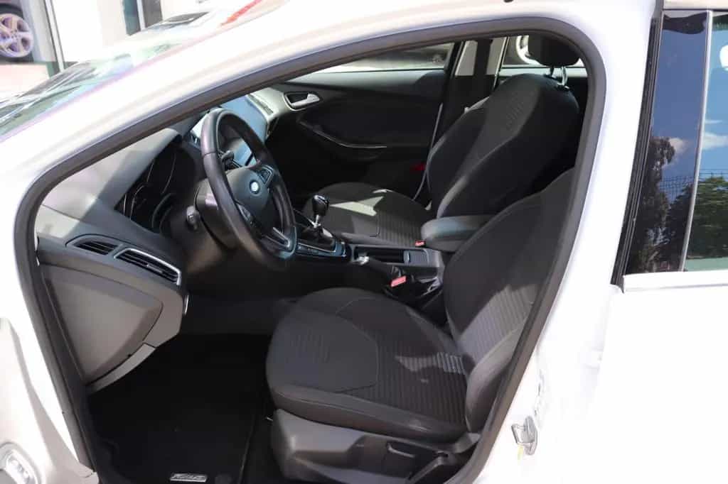 Ford Focus Lim. Titanium Kamera Navi Klima SHZ 11/2017-photo-11