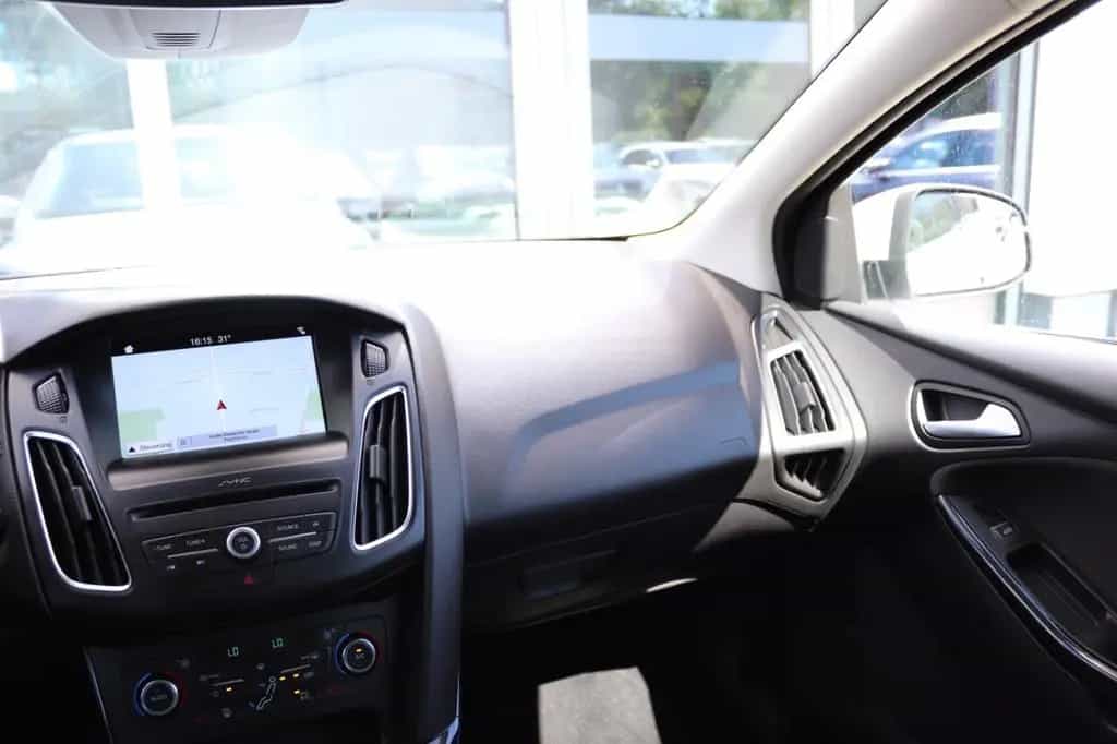 Ford Focus Lim. Titanium Kamera Navi Klima SHZ 11/2017-photo-16