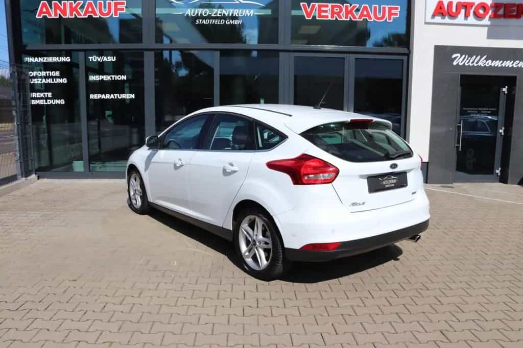 Ford Focus Lim. Titanium Kamera Navi Klima SHZ 11/2017-photo-4