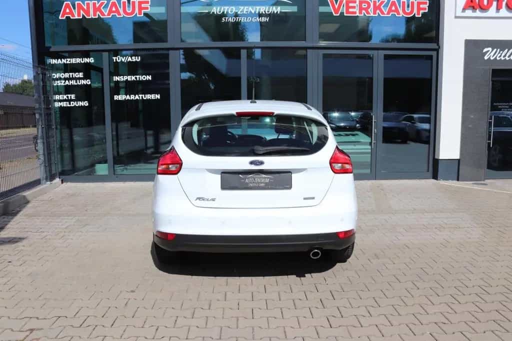Ford Focus Lim. Titanium Kamera Navi Klima SHZ 11/2017-photo-5