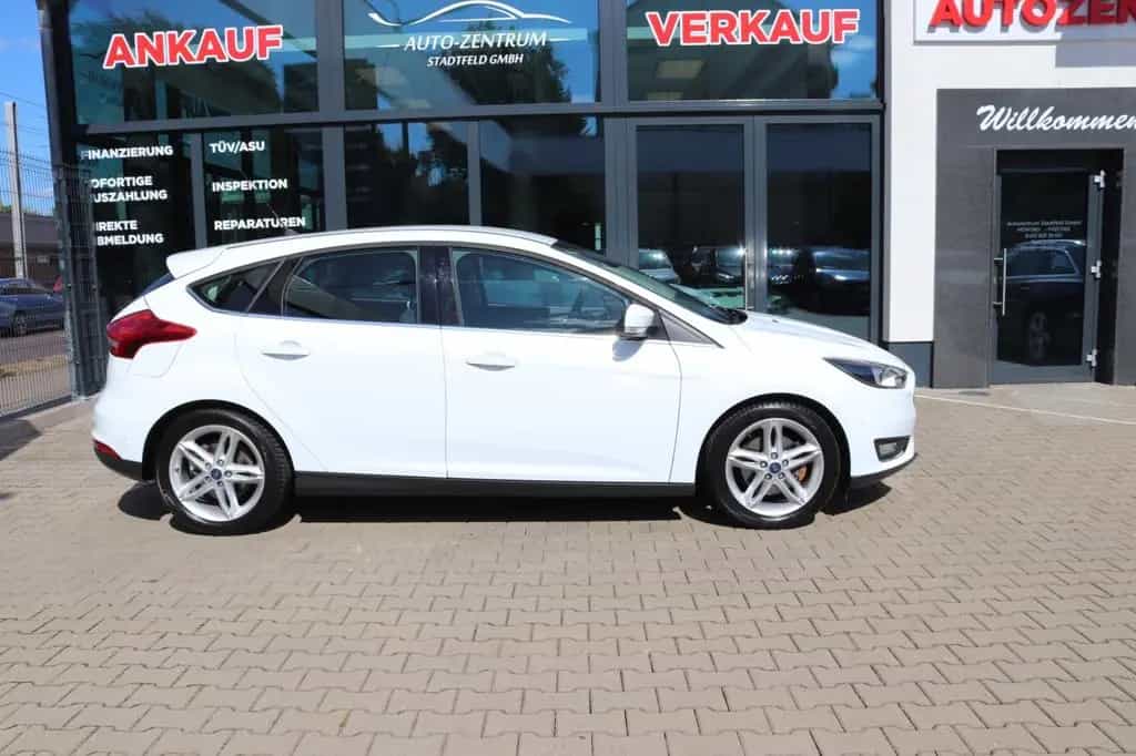 Ford Focus Lim. Titanium Kamera Navi Klima SHZ 11/2017-photo-7