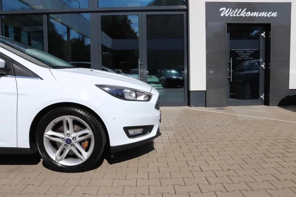 Ford Focus Lim. Titanium Kamera Navi Klima SHZ 11/2017-photo-8