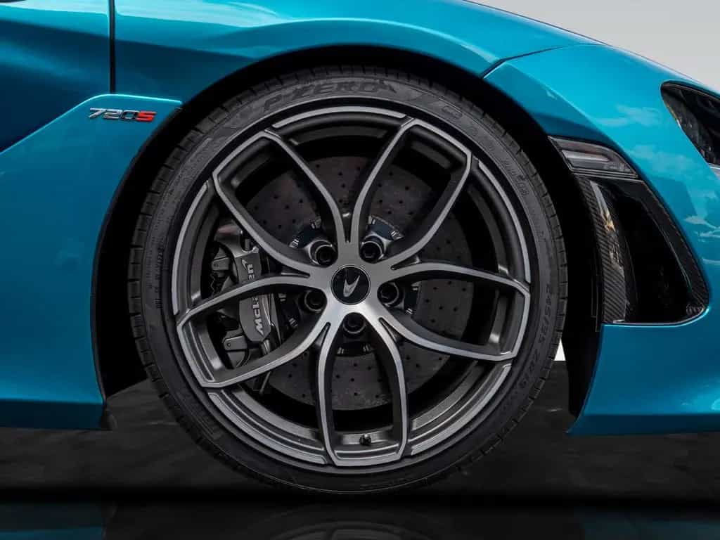 McLaren 720S Spider | Belize Blue | MSO Options 01/2019-photo-11