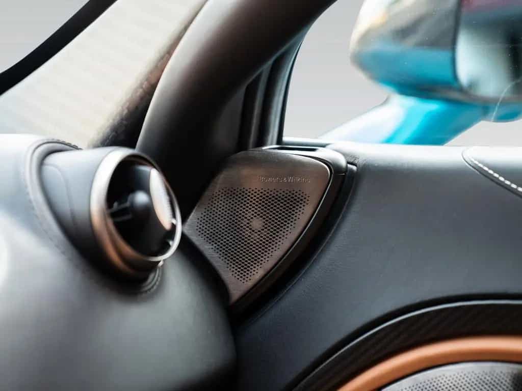 McLaren 720S Spider | Belize Blue | MSO Options 01/2019-photo-25