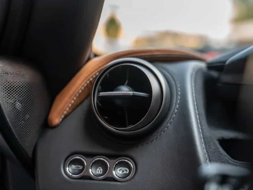 McLaren 720S Spider | Belize Blue | MSO Options 01/2019-photo-27