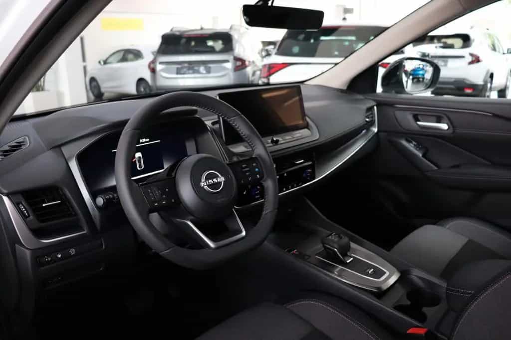 Nissan Qashqai 1.3 AT N-Connecta Navi,LED,TLeder SOFORT 03/2026-photo-10