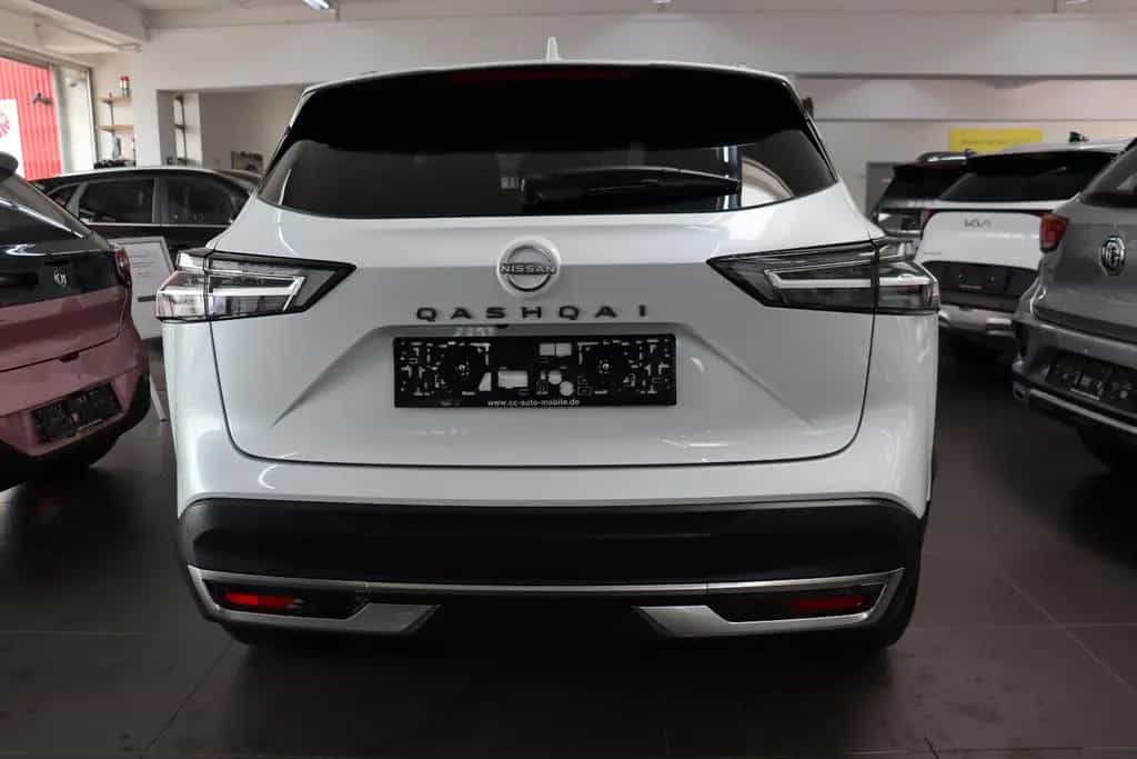 Nissan Qashqai 1.3 AT N-Connecta Navi,LED,TLeder SOFORT 03/2026-photo-4