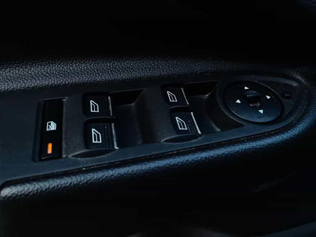 Ford Kuga #TÜV#SERVICE#TEMPOM#KLIMA#8.FACH-BER#BT#TOP 12/2018-photo-12