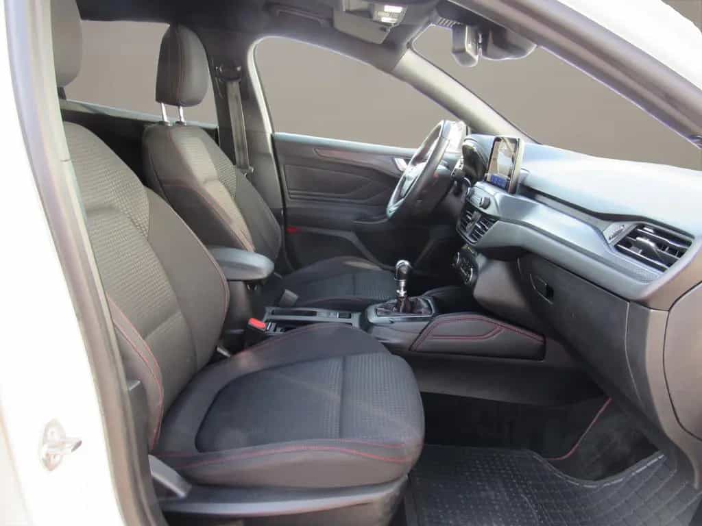 Ford Focus Turnier ST-Line / LED / NAVI / ACC / PDC.. 05/2020-photo-16
